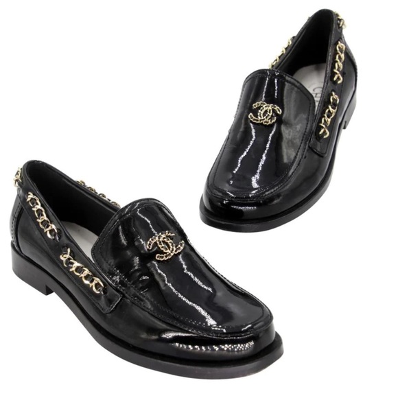 CHANEL Shoes - 💕New! CHANEL patent moccasins loafers chain detail moccasin shoes